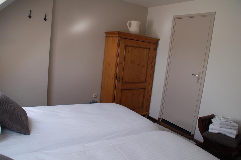 Bed & Breakfast Appeltern Стая снимка